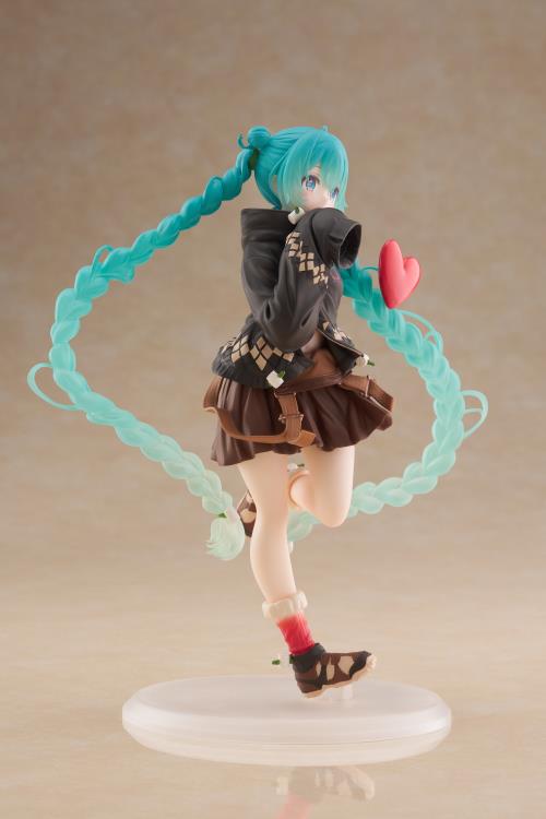 Hatsune Miku Outdoor Fashion Figure