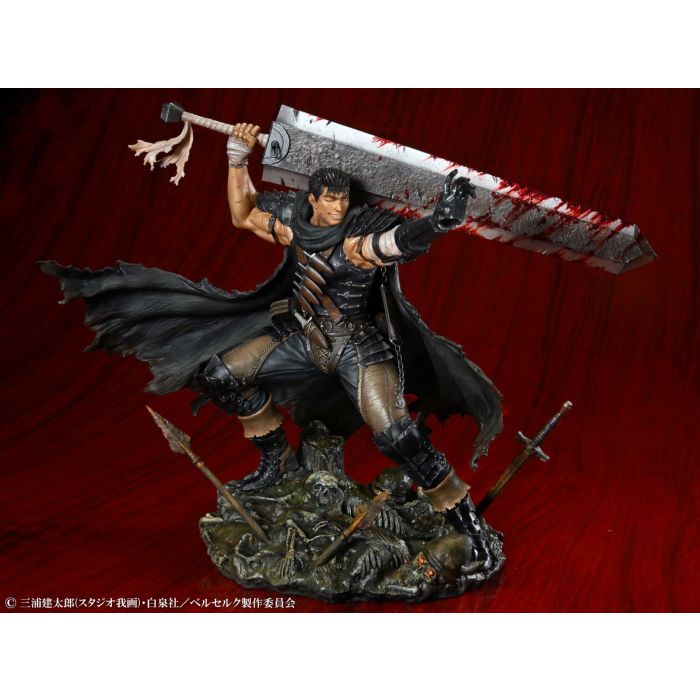 Berserk Guts Black Swordsman Statue