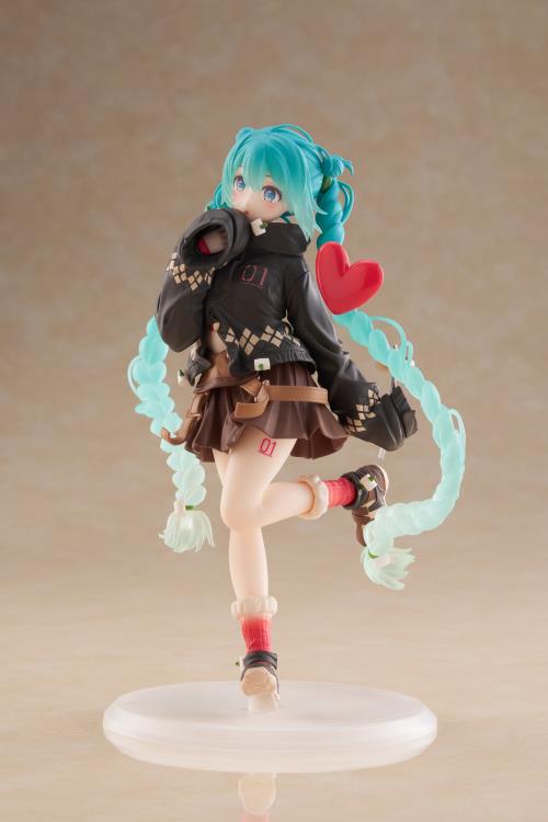 Hatsune Miku Outdoor Fashion Figure